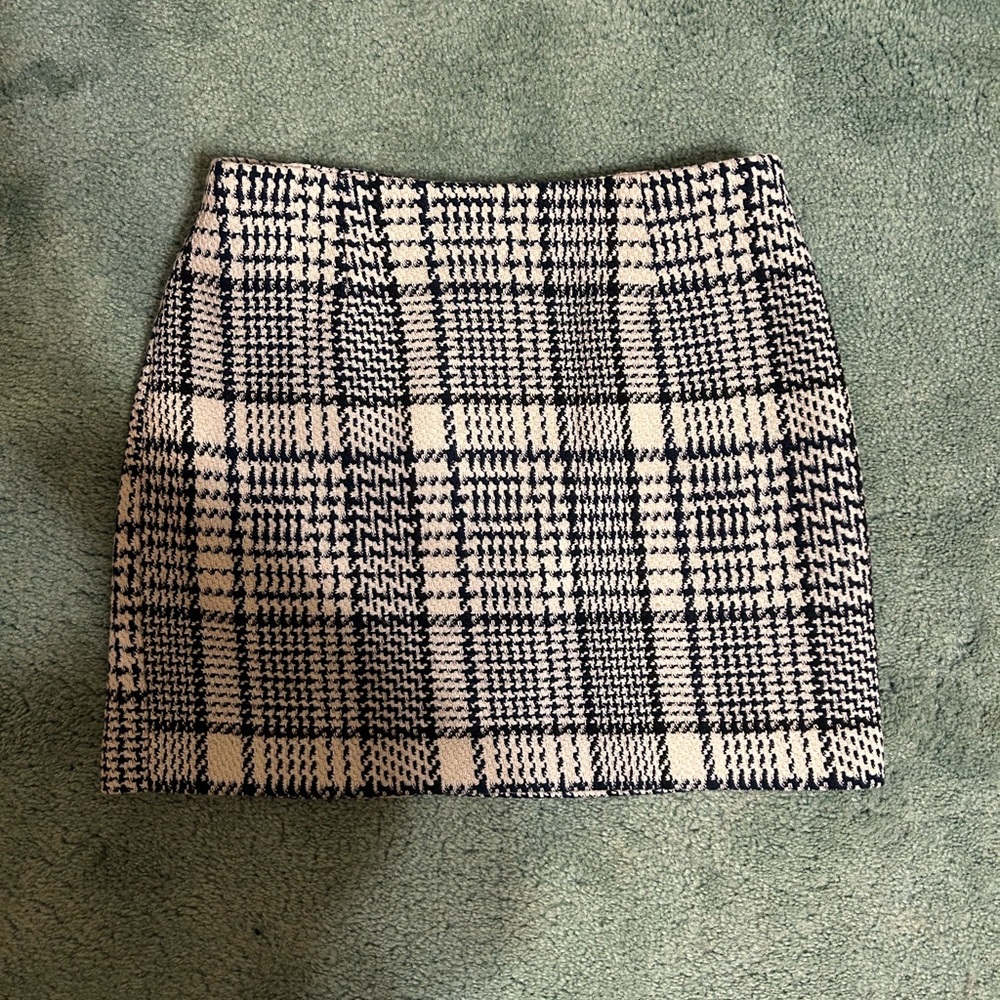 H&M Black and White Plaid Mini Skirt - Picture 2 of 4
